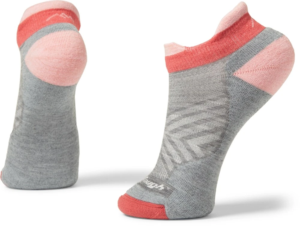 Darn Tough Run No-Show Tab Ultralightweight Cushion Socks - Women's 1 Darn Tough Run No-Show Tab Ultralightweight Cushion Socks - Women's