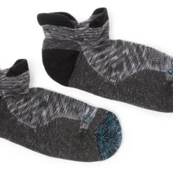 Darn Tough Run No-Show Tab Ultralightweight Cushion Socks - Men's -Active Pedal Shop 88755f7a 5c15 42ab a3cb b37138fc610c