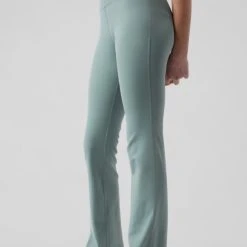 Athleta High Rise Chit Chat Flare Pants - Girls' -Active Pedal Shop 8e72ee96 6397 49ce 8120 6aa9d41d9c90