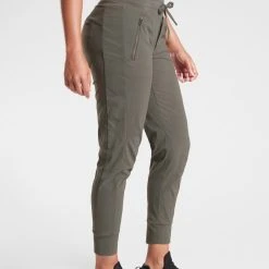 Athleta Trekkie North Jogger Pants - Women's Petite Sizes -Active Pedal Shop d78190a1 5584 4b45 a007 1ee135de606a