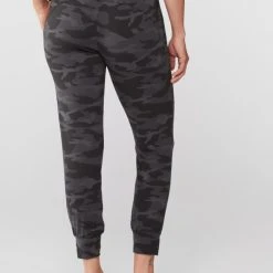Athleta Salutation Jogger Pants - Women's -Active Pedal Shop e4f7ae63 b757 4ebe 8e7a 7dd0348f053a