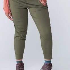 Athleta Trekkie North Jogger Pants - Women's Petite Sizes -Active Pedal Shop ec69f9a8 f804 40cd 8c79 ad8529f9497a